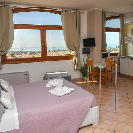 Home Suite Home Cavaion Veronese Exterior foto